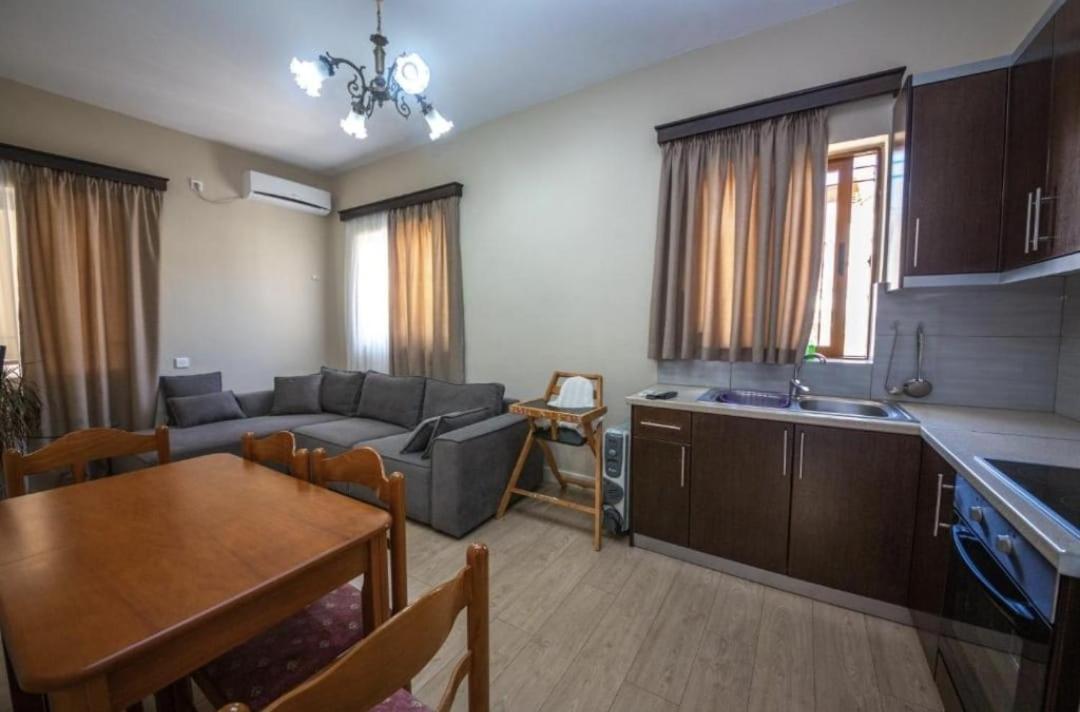 Rooms By Klajdi Sarandë Exteriör bild